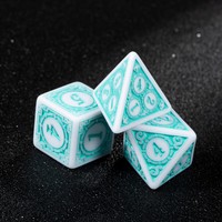 Ensemble de 7 dés polyédriques en acrylique blanc sculpté avec incrustations turquoise vintage pour les jeux de rôle Dungeons and Dragons TTRPG