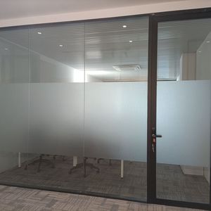 Cloison insonorisée moderne à double couche <span class=keywords><strong>de</strong></span> verre trempé <span class=keywords><strong>de</strong></span> 85 mm avec cadre en aluminium pour bureau, école, <span class=keywords><strong>salon</strong></span>, <span class=keywords><strong>cuisine</strong></span> - Product Image 5
