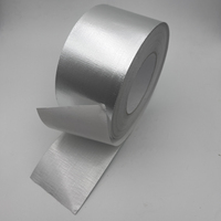 Ruban adhésif en tissu de fibre de verre et feuille d'aluminium pour conduits CVC, 2 pouces x 50 m, auto-adhésif, étanche, résistant à la chaleur et ignifuge, pour isolation de tuyaux
