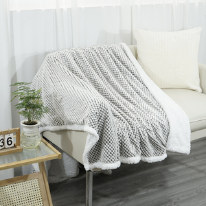 Manta de cama de lana de tamaño doble, mantas Súper suaves y cálidas para sofá, sofá y cama con textura de gofres, acogedoras, peludas y ligeras - Product Image 2