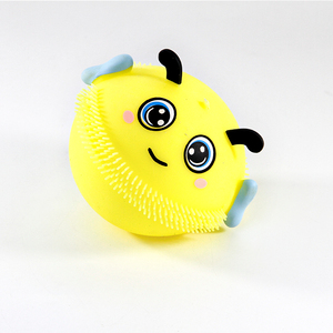 Boule en peluche de 5 pouces, jouets animaux, lapins LED, abeilles, paresseux, chouettes licorne TPR cadeaux pour enfants - Product Image 4