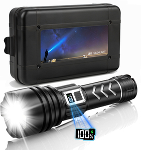 <span class=keywords><strong>Lampe</strong></span> torche tactique <span class=keywords><strong>LED</strong></span> rechargeable à haute luminosité avec écran LCD, zoom réglable, double charge et longue autonomie - Product Image 1