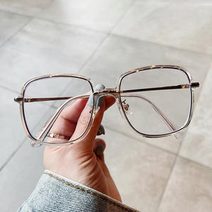 Nouvelles lunettes anti-lumière bleue TR90, style coréen, monture carrée large, rétro, sans correction, pour femmes, monture complète, verres en PC - Product Image 1