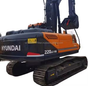Excavadora Hyundai 220 Usada de 22 Toneladas, Modelo 2023, Capacidad de Cazoleta de 0.92M, con Maquinaria para Informes, en Muy Buen Estado, de Corea del Sur - Product Image 1
