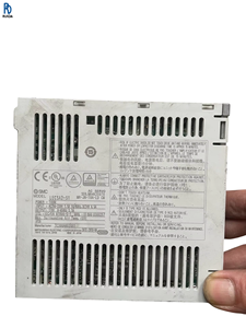 Contrôleur de servomoteur AC LECSA2-S1 à entrée d'impulsions incrémentales relatives pour l'automatisation industrielle et le contrôle d'actionneurs électriques - Product Image 1