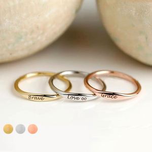 Pulseras de Moda con Dijes, Diseño Multitendencia Transfronterizo, Incrustaciones de Piedra Turquesa, Superficie Anti-oxidante - Product Image 1