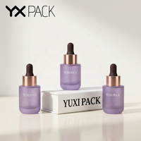 Flacons compte-gouttes en verre transparent de 30 ml avec logo personnalisé de luxe, avec pompe pulvérisatrice colorée pour l'emballage de cosmétiques et de soins de la peau
