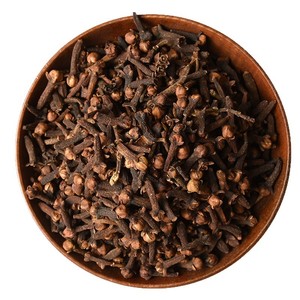 Clous <span class=keywords><strong>de</strong></span> <span class=keywords><strong>girofle</strong></span> naturels bruts à prix avantageux, nouvelle récolte, humidité max. 10%, sac <span class=keywords><strong>de</strong></span> 30 kg, stock stable, épice <span class=keywords><strong>pour</strong></span> usine <span class=keywords><strong>de</strong></span> transformation alimentaire - Product Image 1