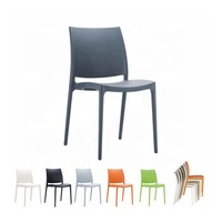 Vente en gros de meubles de restaurant au design moderne chaise en plastique empilable pour villa et cour utilisation en extérieur