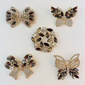 Colorful Crystal Rhinestone Flower Brooch <b>Pin</b> Gold Plated Alloy Women's Fashion Jewelry Accessory - Product Image 6