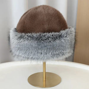 Automne et hiver femmes chapeau de bassin en peluche épais et chaud chapeau mongol polyvalent chapeau de pêcheur d'hiver - Product Image 4