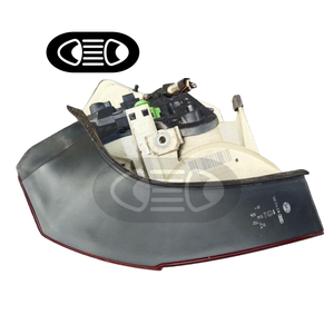 Fanali posteriori TUZHIHAO per <span class=keywords><strong>Audi</strong></span> <span class=keywords><strong>A4</strong></span> <span class=keywords><strong>2005</strong></span> - Usati 12V 3000 Lm 4000K Superficie a Specchio Senza Graffi per Sostituzione/Riparazione - Product Image 4