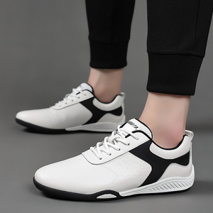 Chaussures de marche pour hommes, bout rond, cuir de vache véritable, doublure en maille respirante, semelle extérieure en caoutchouc, talon plat, couleur unie, baskets décontractées - Product Image 2