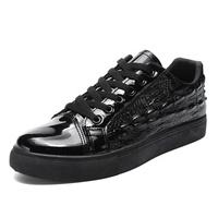 Chaussures de Sport pour Hommes Style Course à Pied et Marche, Sneaker de Mode Personnalisé Noir Pur Qualité Supérieure Vente en Gros pour Hommes Y