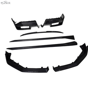 Kit Carrozzeria in Fibra di Carbonio Stile MP G90 con Labbro Anteriore, Minigonne Laterali, Diffusore Posteriore e Spoiler per Paraurti Auto M5 G90 G99 2025+ - Product Image 1