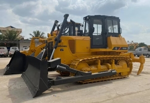 Nuevo equipo de movimiento de tierras de alto rendimiento: Bulldozer de cadenas B160C con los mejores servicios - Product Image 2