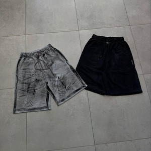 OEM ODM Fabrik Maßgeschneidertes Y2K Grafik Zip-Up Hoodie und Shorts Set Vintage Distressed 2-Teiliger Trainingsanzug Cyber Grunge Streetwear - Product Image 2