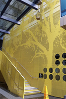 Paneles de Muro Cortina de Aluminio Arquitectónico con Imágenes Perforadas Personalizadas y Tamaños de Orificios para un Diseño Creativo de Fachadas de Edificios