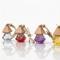 Flacon diffuseur de parfum pour voiture en verre de 8 ml avec bouchon tour, vide, rechargeable, à suspendre, avec couvercle en bois, pour huiles essentielles