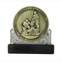 Trophée personnalisé en alliage de zinc moulé en 3D, plaqué laiton antique, cadeau promotionnel, souvenir, figurine, statue, médaille avec support