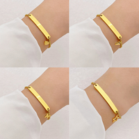 Bracelet personnalisable en acier inoxydable plaqué or 18 carats avec chaîne réglable, motif étoile, couronne, papillon et barre vierge gravable – Cadeau bijou