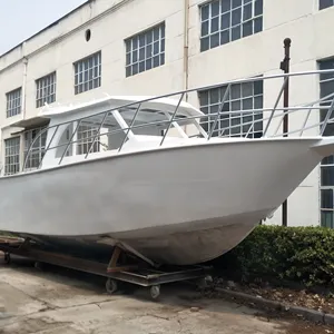 Barco de pesca de 9,5 m/31 pies, consola central, cabina, barco para caminar