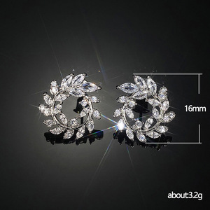 Pendientes de Cristal con Forma de Rama de Olivo para Mujer, Minimalistas, Elegantes, para Uso Diario, Accesorios de Moda - Product Image 5