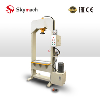 Presse hydraulique à portique robuste série YM avec cadre en H entièrement soudé pour une rigidité élevée et une stabilité structurelle à long terme