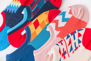 Chaussettes de cheville amusantes personnalisées Chaussettes bateau en coton chaud Chaussettes courtes unisexes antidérapantes pour pied gauche et droit - Product Image 6