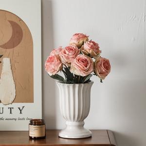 Vase en céramique rétro français Hydroponique Style médiéval américain Luxe léger Arrangement floral Salon Table à manger Décoration de la maison - Product Image 1