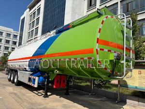 Nieuwe En Gebruikte Drieassige Koolstofstalen Oplegger 50000l Brandstoftanker Malaysia 55000Kg Max Laadvermogen - Product Image 2