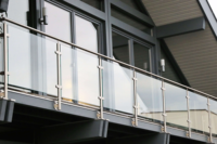 Système de balustrade en verre moderne sur mesure en acier inoxydable, fixation au sol, pour pont, terrasse, porche, hauteur réglable, solution complète pour projets
