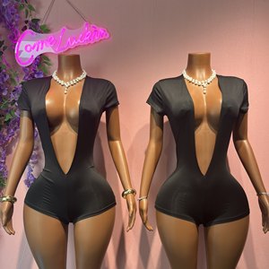Tuta Corta Elasticizzata Aderente e <span class=keywords><strong>Sexy</strong></span> in Tinta Unita, di Tendenza <span class=keywords><strong>per</strong></span> l'<span class=keywords><strong>Abbigliamento</strong></span> Femminile - Product Image 1