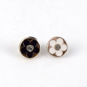 กระดุมเสื้อเรซิ่นลายดอกไม้หลากสี MeeTee -AP2261 - Product Image 6