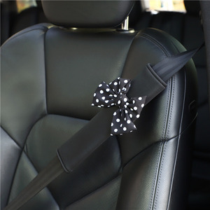 Coussin de ceinture de sécurité de voiture en soie glacée avec nœud, noir et blanc, pour l'été - Product Image 4
