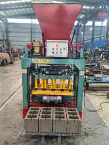 Cement Fully Automatic Concrete Brick Making Machinery Hollow <strong>Block</strong> Making Machine Customizable Hydraulic Pressure <strong>Mold</strong> - Product Image 3