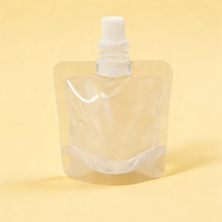 Pochettes souples personnalisées imprimées pour jus, liqueur, eau, boissons – Sachets de recharge liquide découpés sur mesure avec bec verseur, format mini, à fond plat