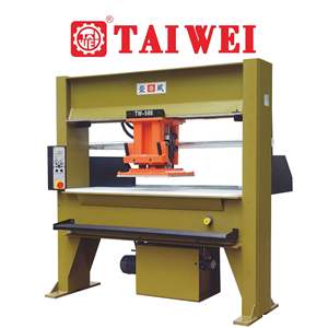 High Efficiency <strong>Baby</strong> <strong>Diaper</strong> Making Cutting <strong>Machine</strong> with Automatic Control TW-588/40 - Product Image 3