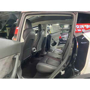 Tesla Model Y 2021 d'occasion avec 240,000 de kilométrage, peinture d'origine, sans accident, sans repeindre. - Product Image 5