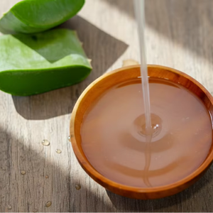 Extracto líquido de aloe vera orgánico premium transparente para fabricación de cosméticos y aplicaciones industriales versátiles - Product Image 1