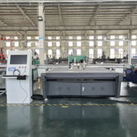 UTOOLS 9012 Couteau oscillant CNC à alimentation automatique pour matériaux flexibles, directement de l'usine