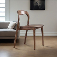 Chaise de salle à manger nordique moderne minimaliste en bois massif avec siège en cuir et dossier, design portable pour la maison, le bureau et l'hôtel
