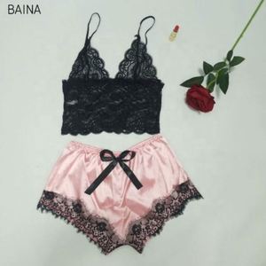 Conjunto de Lencería Sexy de Encaje y Satén para Mujer 2026, Top Halter + Pantalones Cortos con Cintura Elástica, Pijama Talla Grande para Verano - Product Image 3