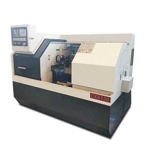 <span class=keywords><strong>Tour</strong></span> CNC <span class=keywords><strong>à</strong></span> <span class=keywords><strong>mandrin</strong></span> manuel et contre-pointe avec tourelle <span class=keywords><strong>à</strong></span> 4 stations, modèle CK6130 - Product Image 3