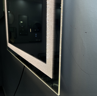 Cermin Dinding LED Persegi Tanpa Bingkai 36 inci Bersertifikasi ETL Gaya Modern, Sensor Sentuh, Dilengkapi Demister, Desain Grafis