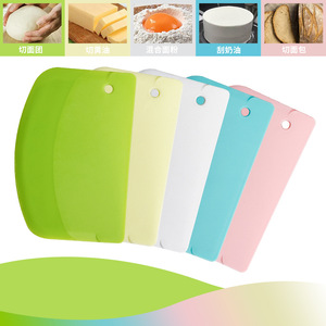 Spatola in plastica per crema e torte, tagliapasta, raschietto per burro e impasto, strumento per decorare con bordo liscio, attrezzi da forno - Product Image 1