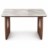 Table basse moderne en verre avec base en bois de noyer découpée en forme de pont, table de salon minimaliste