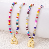Collier ras du cou tendance pour femme, colliers à breloques perlées colorées, colliers personnalisés bohèmes avec initiales en forme de bulle