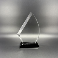 Nouveau design du fabricant, vente directe, style moderne personnalisé, trophée en cristal bleu souvenir
