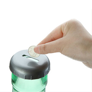 Nuovo prodotto personalizzato a forma di bottiglia di plastica PET all'ingrosso banca di moneta - Product Image 2